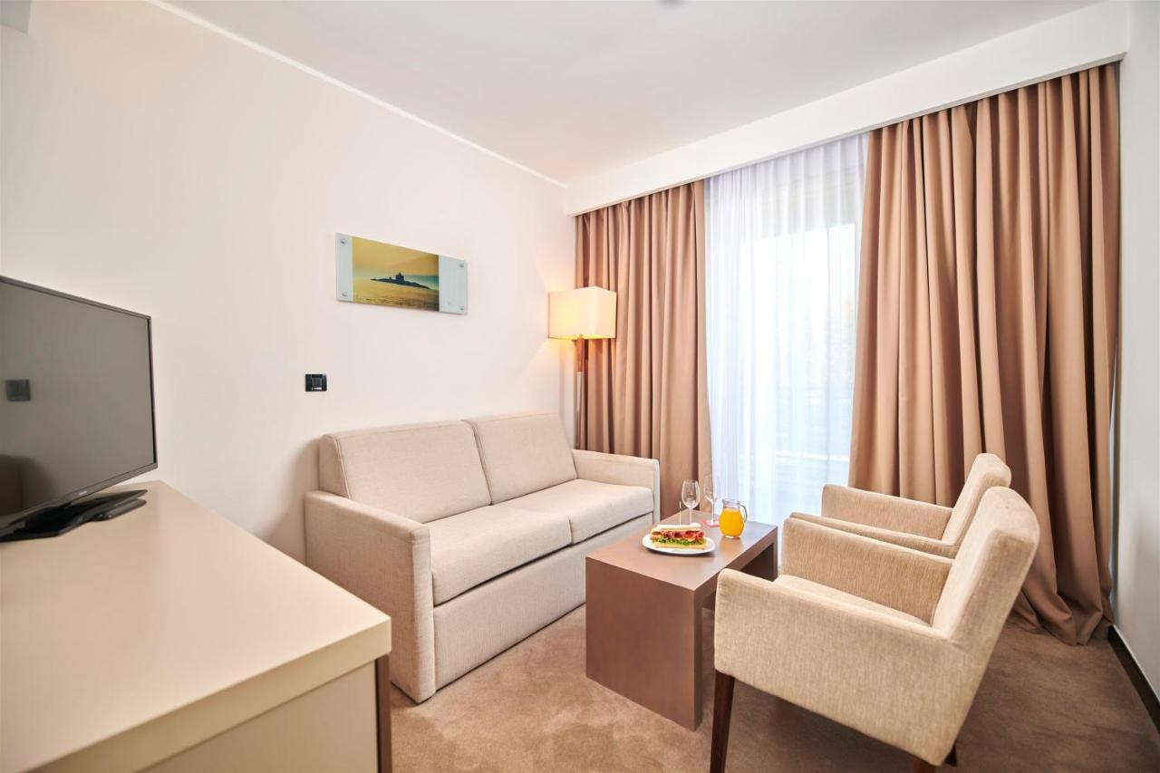 Hotel Molindrio Plava Laguna Porec Bagian luar foto
